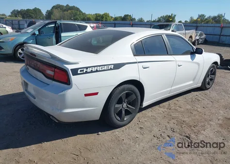 2014 Dodge Charger Se z USA, uszkodzony, nr VIN 2C3CDXBG3EH117051